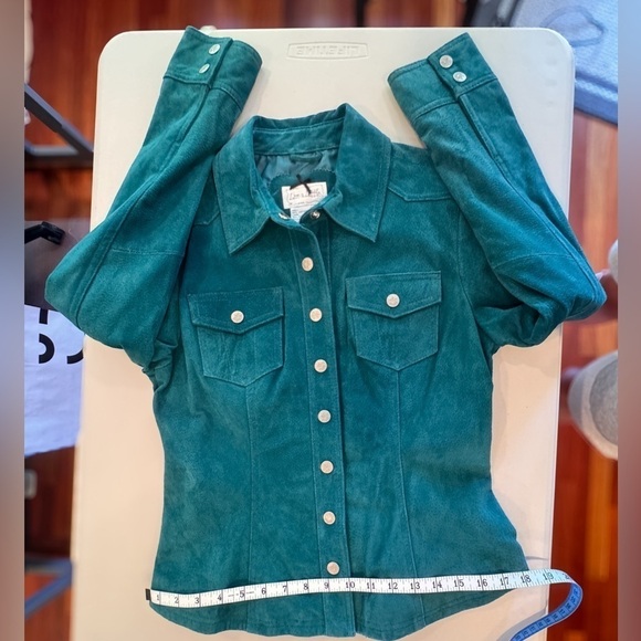 Suede Emerald Green Jacket, snap button, women’s Small NWOT -✨ Originally $150 - Picture 9 of 11